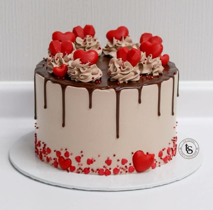 Chocolate Drip Heart Romance Cake